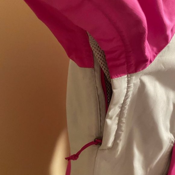 The North Face Hyvent Flash Dry Rain Jacket in Pink and Gray - Picture 5 of 8